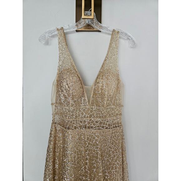 Cinderella Divine Champagne Gold V-Neck Glitter Print A-Line Prom Gown Size 4? - Picture 6 of 15